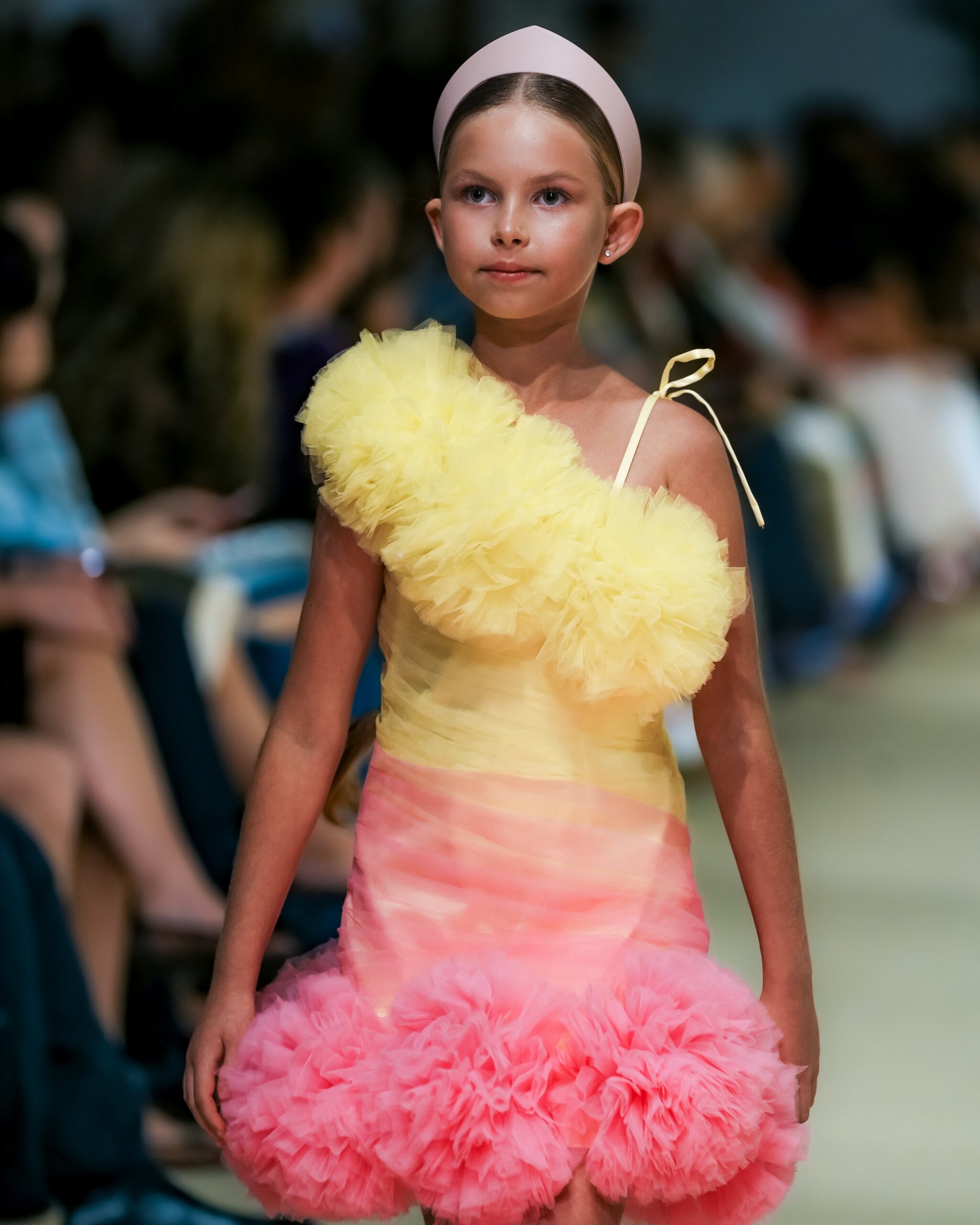 MONIKA MO TOP SECRET | EMIRATES FASHION WEEK | SS26 - Photo 2