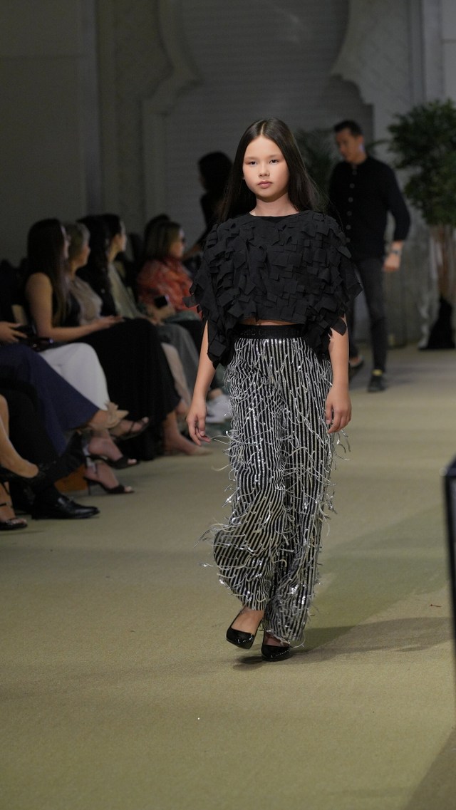 CHOUPETTE | EMIRATES FASHION WEEK | SS26 - Photo 2